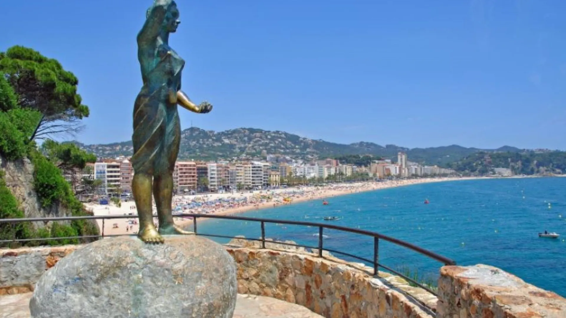 Villa In Lloret De Mar - 104812 By Mo Rentals Spain
